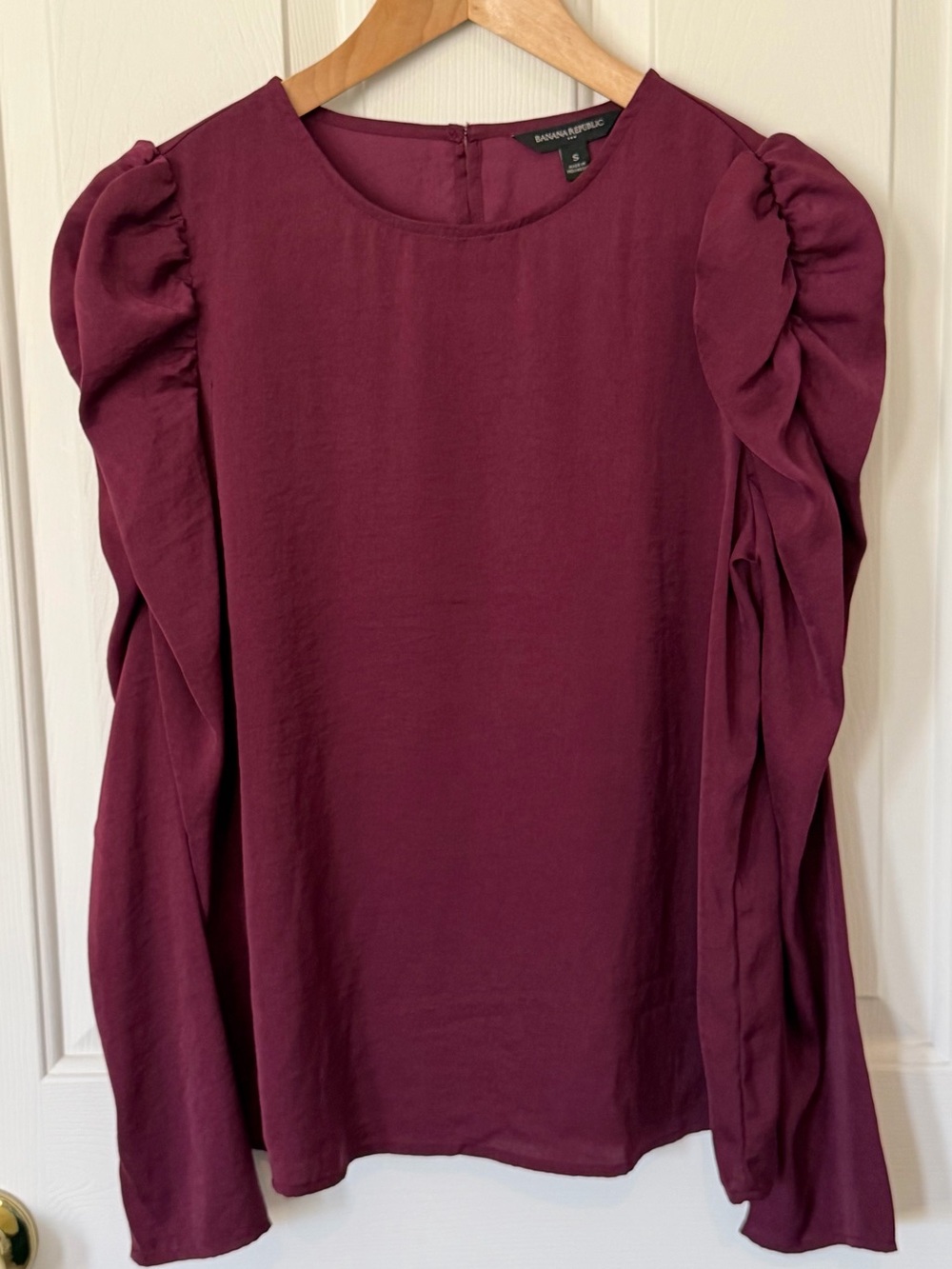 Banana Republic Women's Plum Puff-Sleeve Blouse